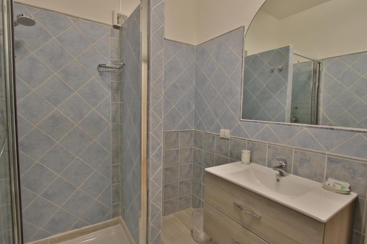 Les Chambres Au Centre San Teodoro  Εξωτερικό φωτογραφία